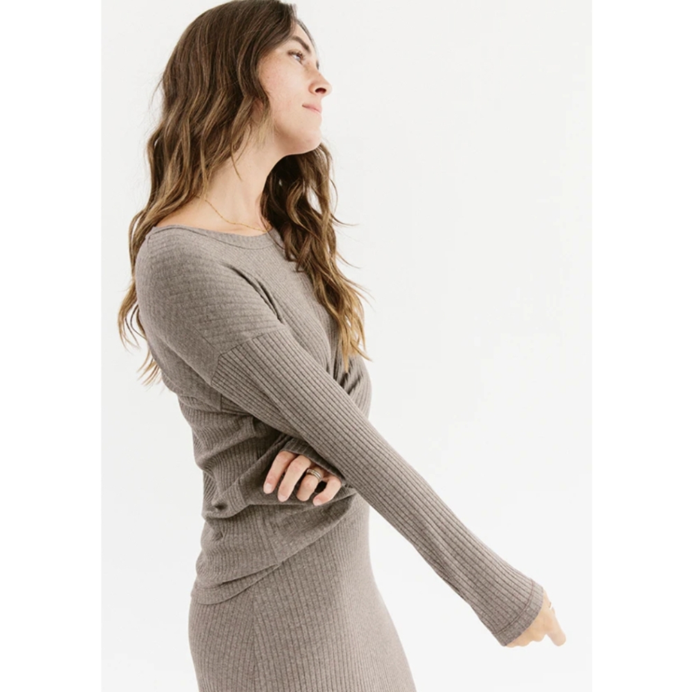 Medium Ribbed Knit Skirt Set